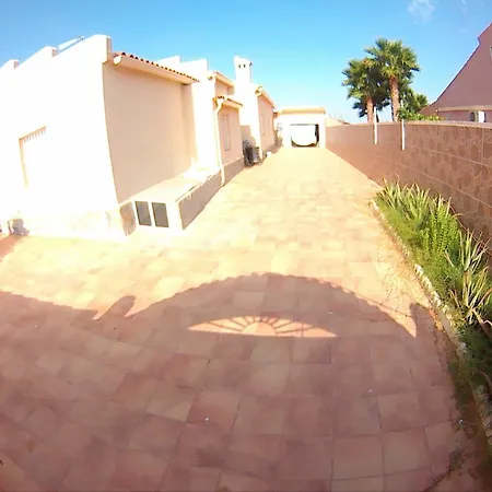 Chalet Calle Pablo Neruda Torrevieja
